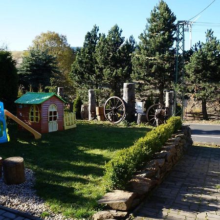 Chalupa Nela Apartmany Haj U Loucne Pod Klinovcem Лоучна-под-Клиновцем Экстерьер фото